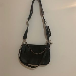 Multi wear crossbody bag black